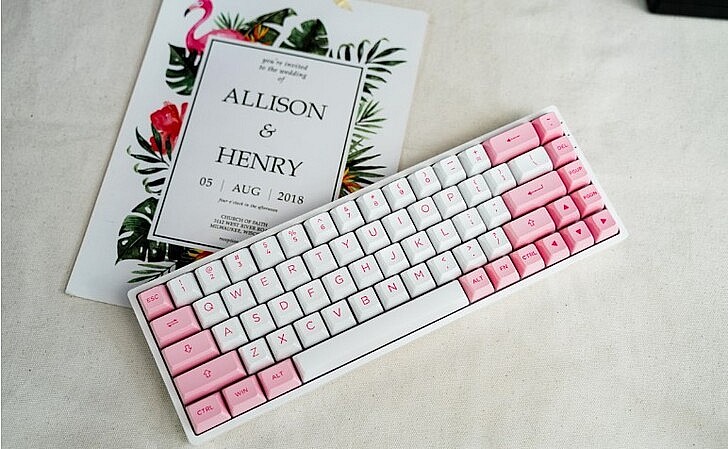 AKKO 3068B Plus: Bàn phím cho game thủ yêu màu hồng
