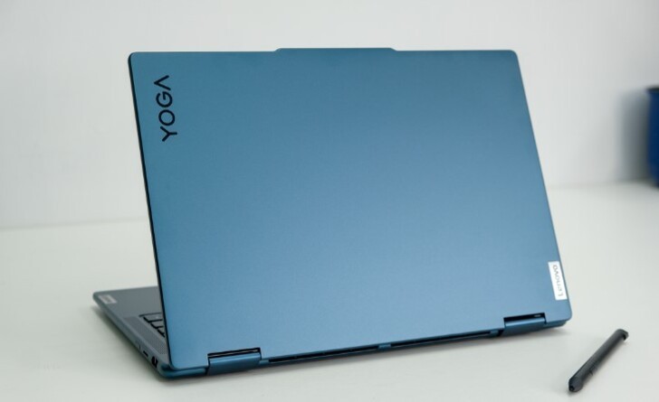 Lenovo Yoga 7i Gen 8: Laptop 2 trong 1 mỏng nhẹ đa năng