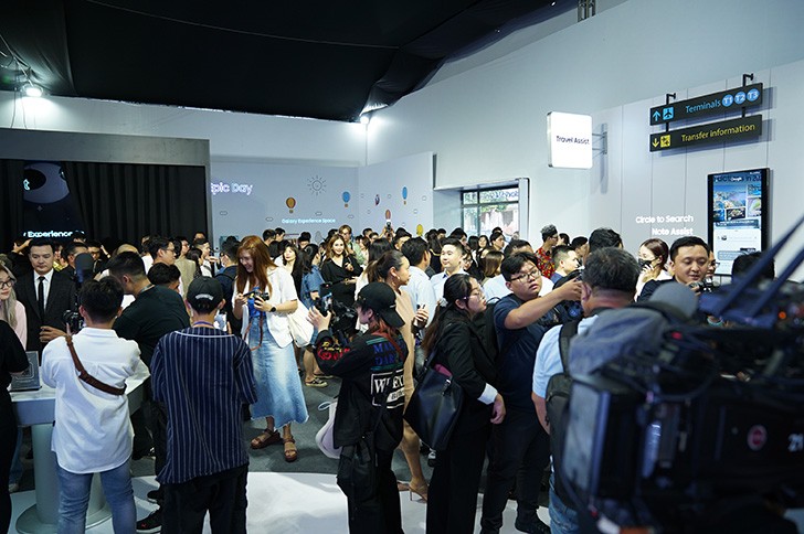 Samsung tổ chức sự kiện ra mắt hoành tráng mở ra kỷ nguyên công nghệ mới