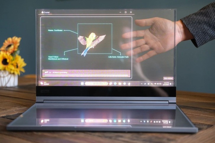 Lộ diện chiếc laptop có màn hình trong suốt siêu độc lạ