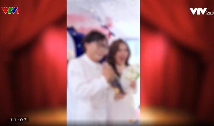 Đám cưới 'trôn' phản cảm của Phạm Thoại được VTV réo tên