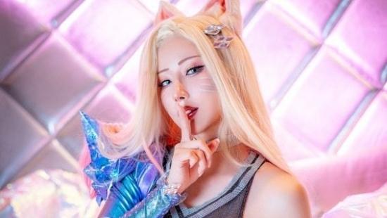 LMHT: Nữ thần cosplay nào sẽ xuất hiện tại Chung kết LCK Mùa Xuân 2024?