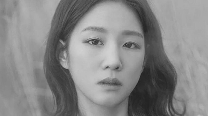 Một nữ ca sĩ Hàn Quốc nổi tiếng bất ngờ được phát hiện đã tử vong
