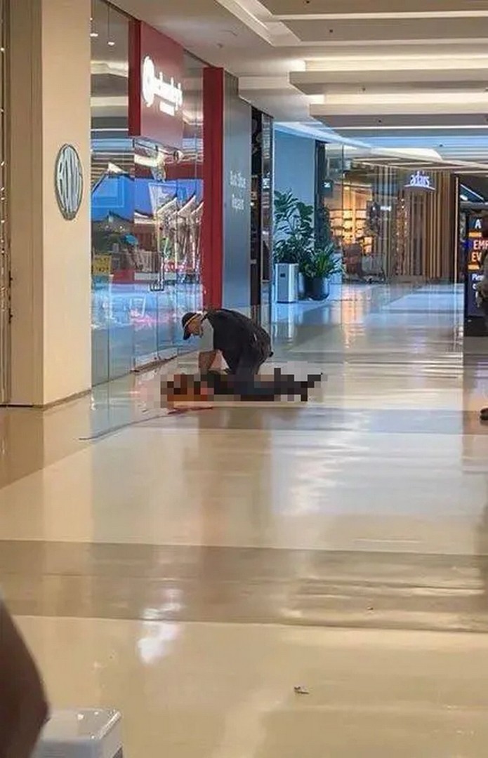 Nóng nhất tại Úc lúc này: Vụ tấn công nghiêm trọng tại trung tâm mua sắm