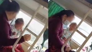 Phẫn nộ: Người phụ nữ tát liên tiếp vào mặt em bé 2 tuổi trên xe khách