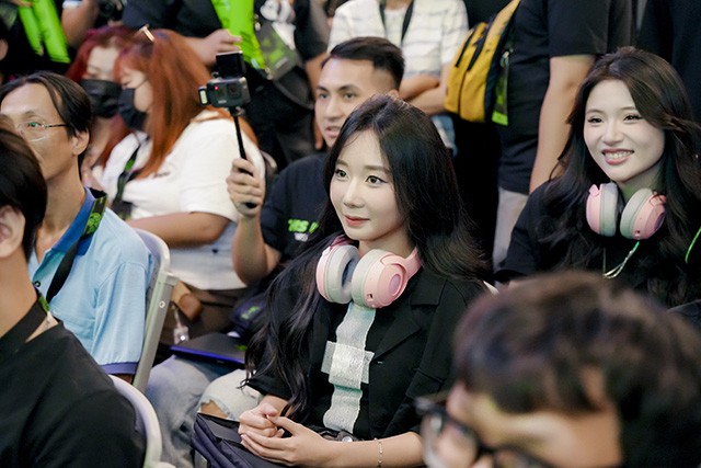 Team Razer củng cố đội hình esports với Team Flash Việt Nam