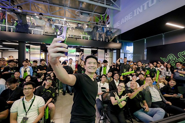 Team Razer củng cố đội hình esports với Team Flash Việt Nam