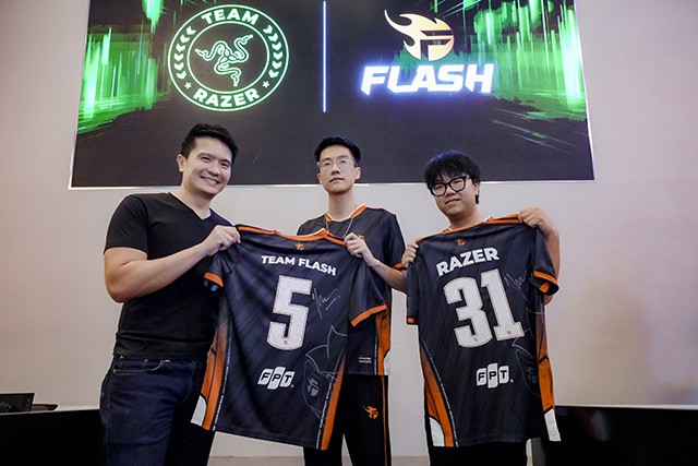 Team Razer củng cố đội hình esports với Team Flash Việt Nam