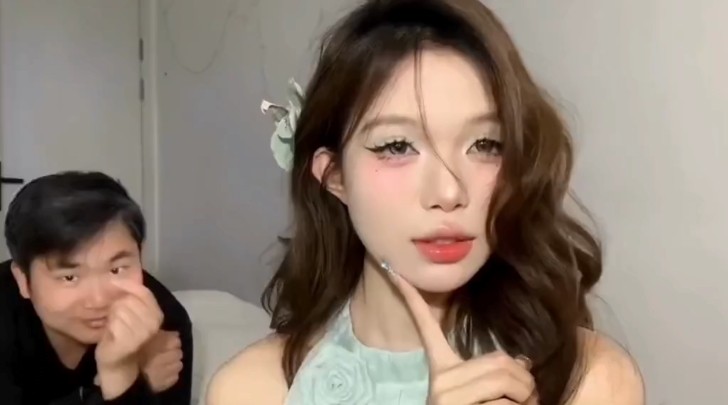 Đàn bà make up, đàn ông hết hồn!