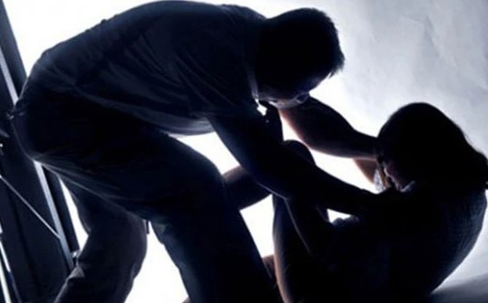 Bắt tạm giam 7 đối tượng xâm hại tình dục bé gái 15 tuổi ở Cà Mau