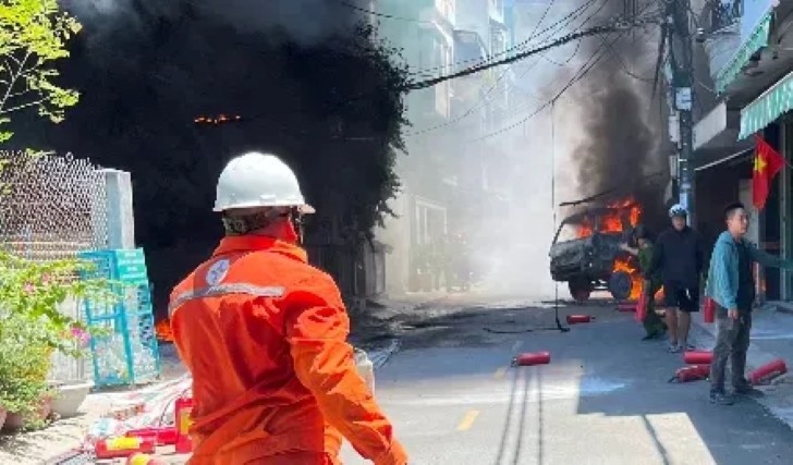 Biến căng: Cháy liên hoàn ở khu dân cư Đà Nẵng