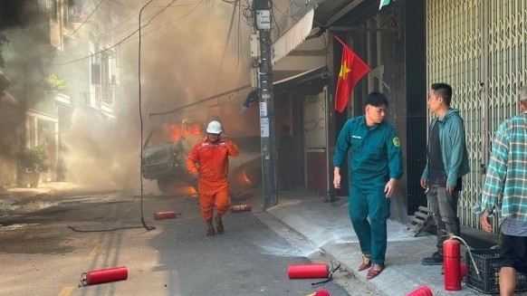 Biến căng: Cháy liên hoàn ở khu dân cư Đà Nẵng