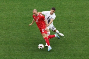 Sao Man United tỏa sáng, Đan Mạch cầm hòa đáng tiếc trước Slovenia tại bảng C Euro 2024