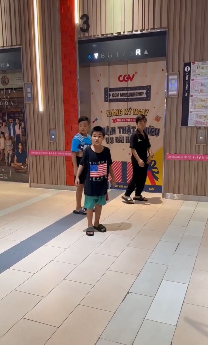 ‘Giang hồ nhí’ quậy phá, văng tục, quấy rối khách hàng tại Aeon Mall Bình Tân