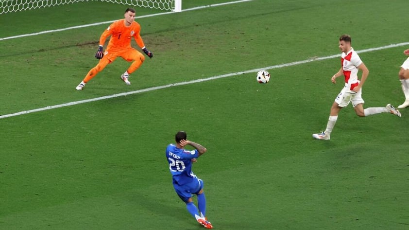 Nhấn chìm Croatia, nhà vua Italia giành vé đi tiếp tại Euro 2024