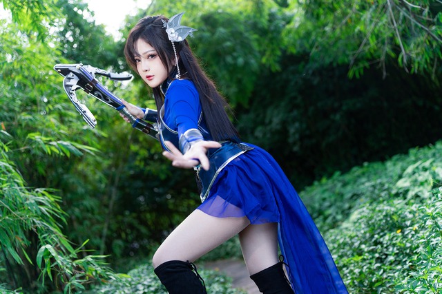 Thánh nữ cosplay tái xuất, vẫn quyến rũ như xưa