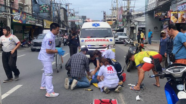 Tai nạn bất ngờ khi du lịch Thái Lan: Du khách ngã từ trên xe tuktuk xuống đất tử vong- Ảnh 2.