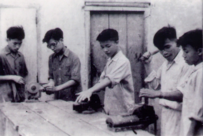 Những bức ảnh hiếm thời phổ thông của Tổng Bí thư Nguyễn Phú Trọng- Ảnh 9.