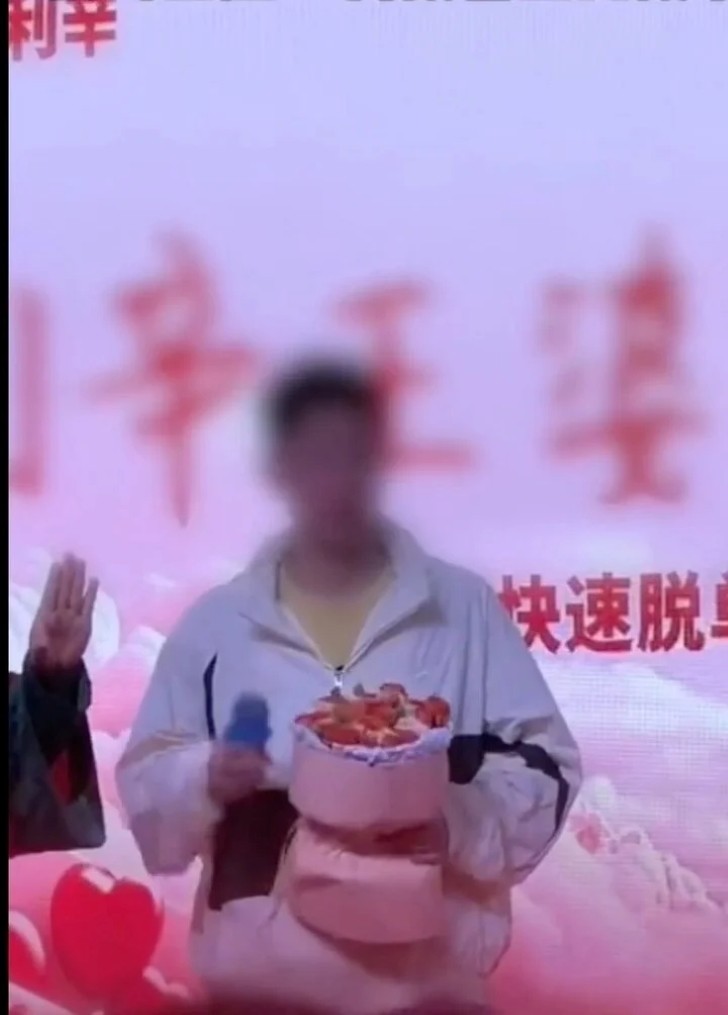 MC Trung Quốc ép trai tân cưới gái mang bầu gây phẫn nộ trong chương trình mai mối