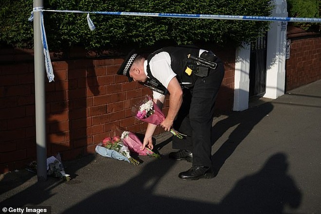 NÓNG: Thảm sát kinh hoàng tại trường học ở Anh, ít nhất 13 trẻ thương vong, khung cảnh hiện trường gây ám ảnh- Ảnh 4.