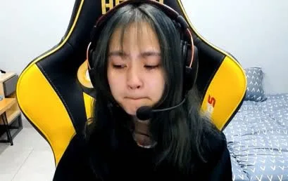 Streamer Alice lột xác, 'bộ nhận diện' ngày càng 'chiến'