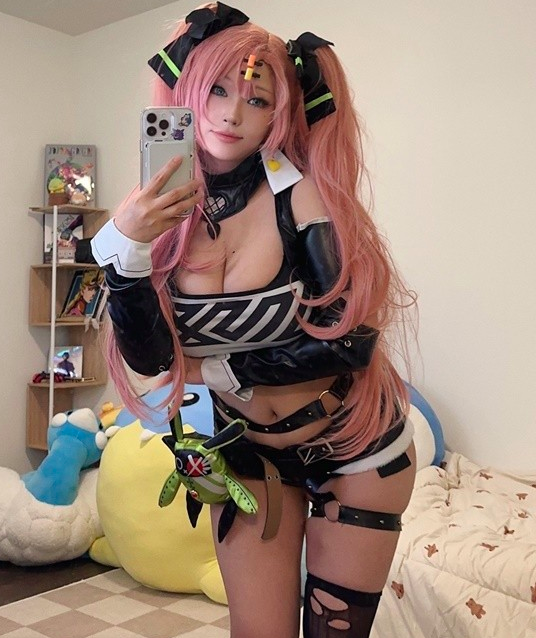 Cosplay nhân vật Zenless Zone Zero, hot girl 