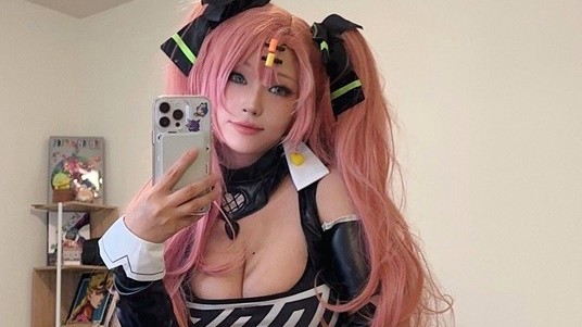 Cosplay nhân vật Zenless Zone Zero, hot girl "bốc" hơn cả bản gốc