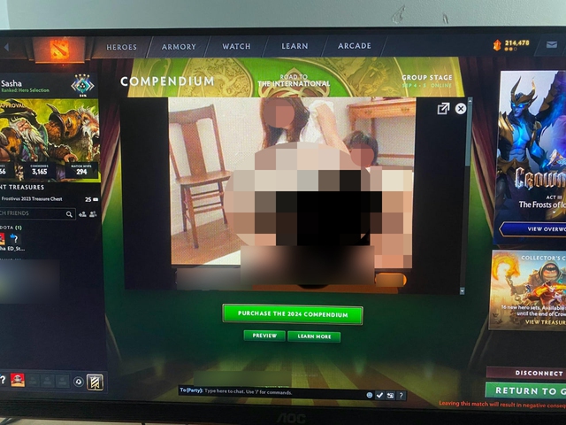 Nội dung 18+xuất hiện trong client DOTA 2, khiến cộng đồng game thủ 