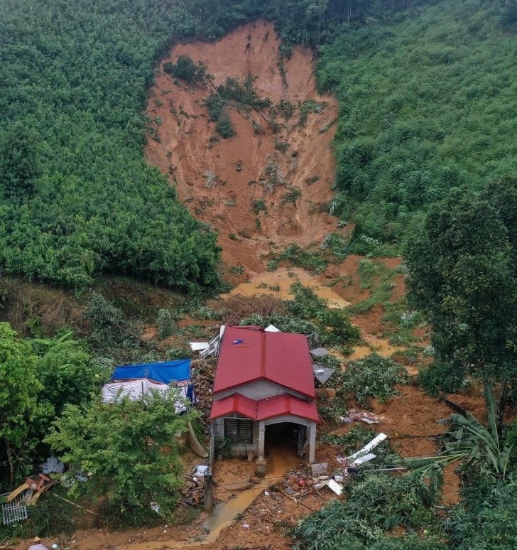 Thảm kịch sạt lở đất tại Yên Bái: Gia đình cô giáo mầm non tử vong