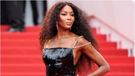 Siêu mẫu Naomi Campbell ‘phông bạt’ tiền quỹ từ thiện 145 tỷ đồng