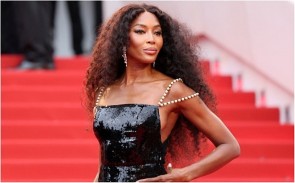 Siêu mẫu Naomi Campbell ‘phông bạt’ tiền quỹ từ thiện 145 tỷ đồng