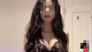 Hot girl từng lỡ tay đăng nhầm clip với bạn trai giờ ra sao?