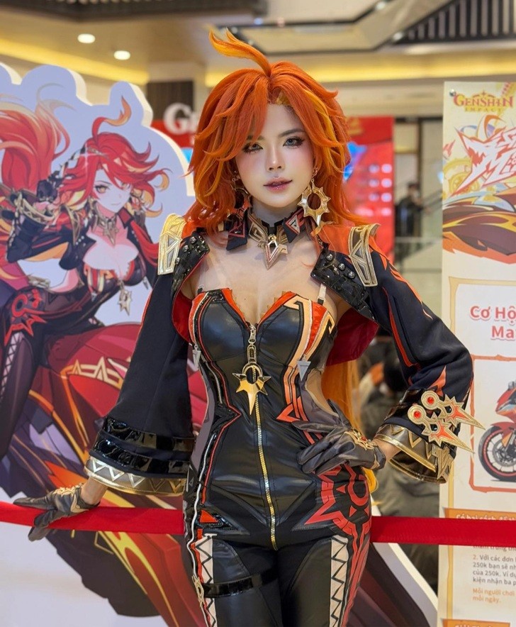 Mai Dora cosplay Mavuika trong Genshin Impact 'chiến' cỡ này!