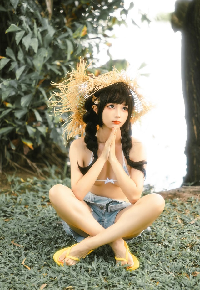 Giải tỏa cơn nóng mùa hè cùng loạt ảnh siêu 'mát mẻ' của nữ coser ChunMomo