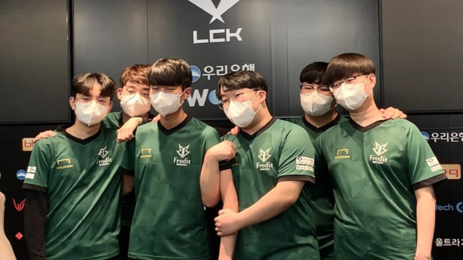 LCK mùa Xuân 2022 - Tuần 8 - Ngày 10/3: KT thắng nhẹ, BRO gần với playoffs