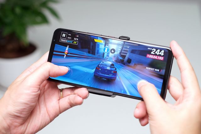 Asus ROG Phone 5 chính hãng ra mắt với mức giá 23 triệu đồng