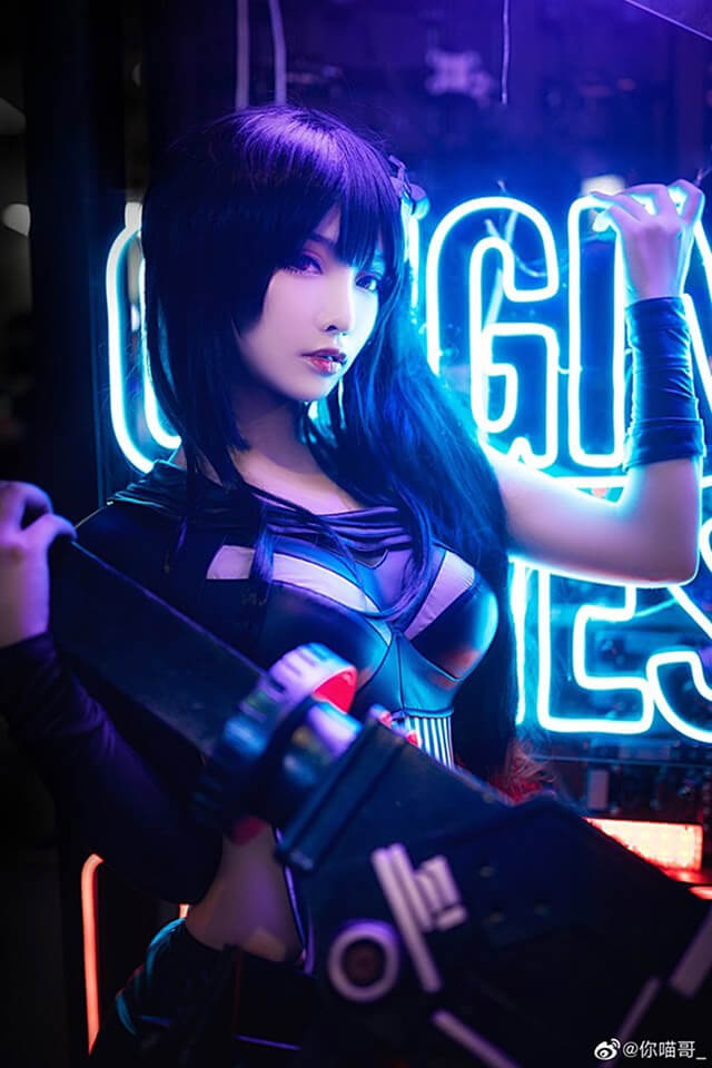 Ngỡ ngàng với cosplay Architect cực chất của tựa game Girls' Frontline
