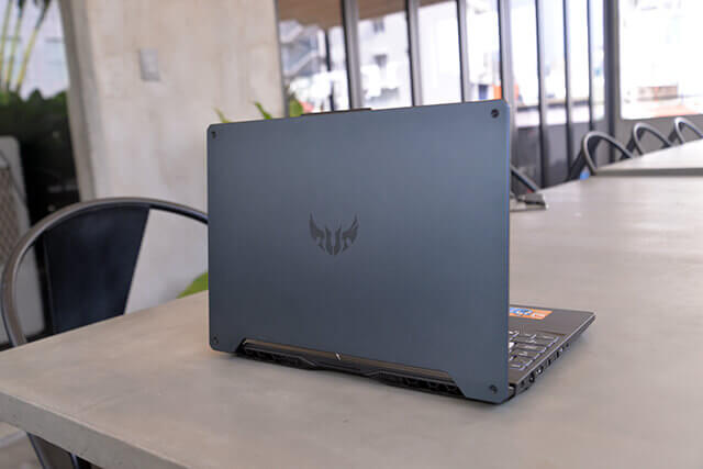 Asus ra mắt loạt sản phẩm laptop hoàn chỉnh sử dụng chip AMD trong sự kiện The Mash UP