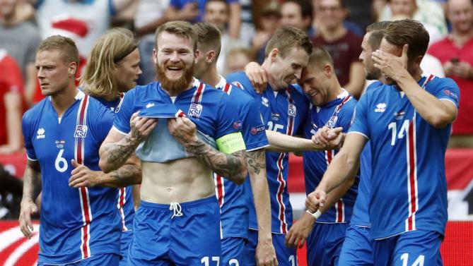 Đội tuyển bóng đá Iceland từ chối xuất hiện trong FIFA 17 vì EA quá keo kiệt