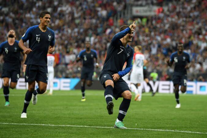 Đội tuyển Pháp ăn mừng chức vô địch World Cup bằng điệu nhảy Fortnite