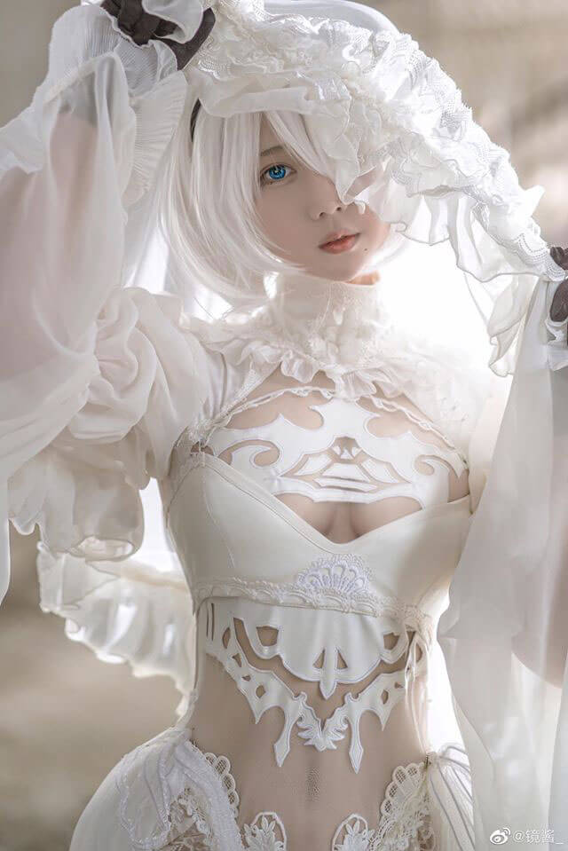 Muốn biết 2B mặc áo cô dâu trông như thế nào, hãy xem bộ cosplay này!!!