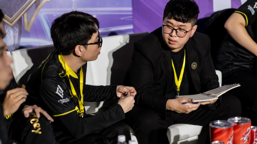 Vòng Chung Kết ĐTDV mùa Đông 2022: V Gaming quyết tâm lật đổ ngôi vương của SGP